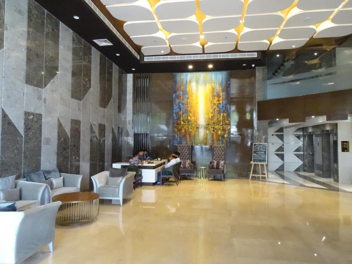 The Grand Arc Hotel & Convention Centre Shahjahanpur Zewnętrze zdjęcie