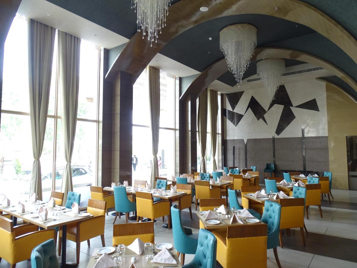The Grand Arc Hotel & Convention Centre Shahjahanpur Zewnętrze zdjęcie