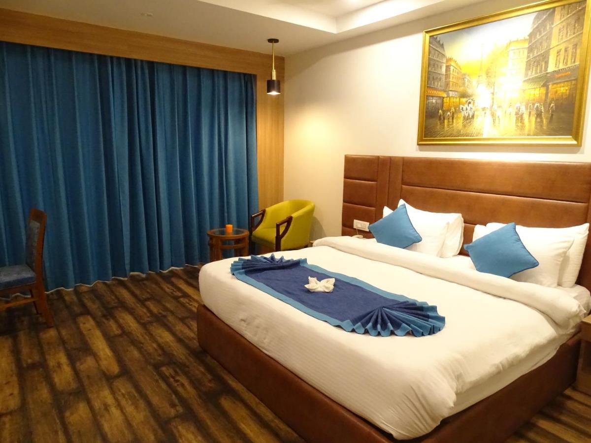 The Grand Arc Hotel & Convention Centre Shahjahanpur Zewnętrze zdjęcie