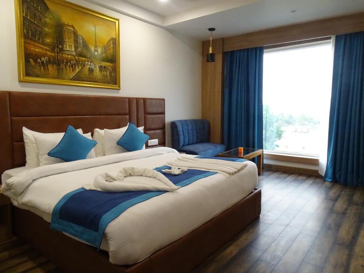 The Grand Arc Hotel & Convention Centre Shahjahanpur Zewnętrze zdjęcie
